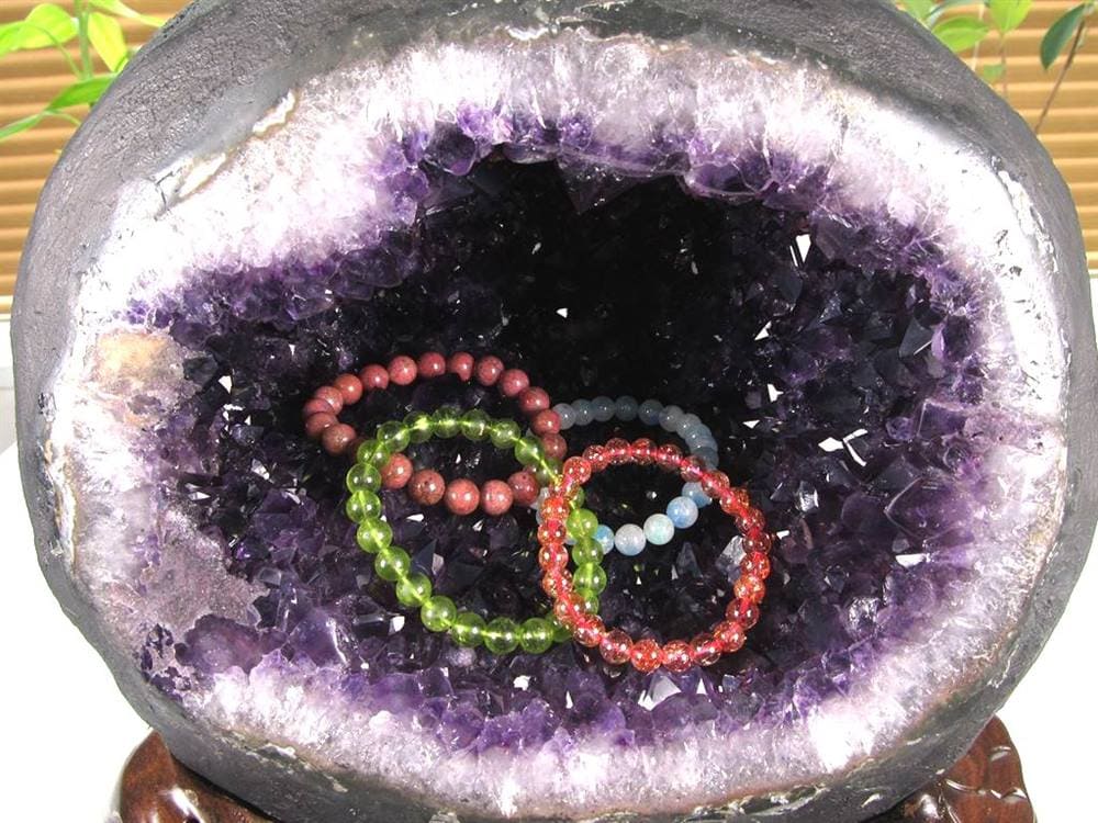 アメジストジオード アメジストドーム 紫水晶 晶洞 天然石