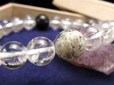 アルベゾナイト 北極の石 ヒマラヤ水晶 天然石 ブレスレット