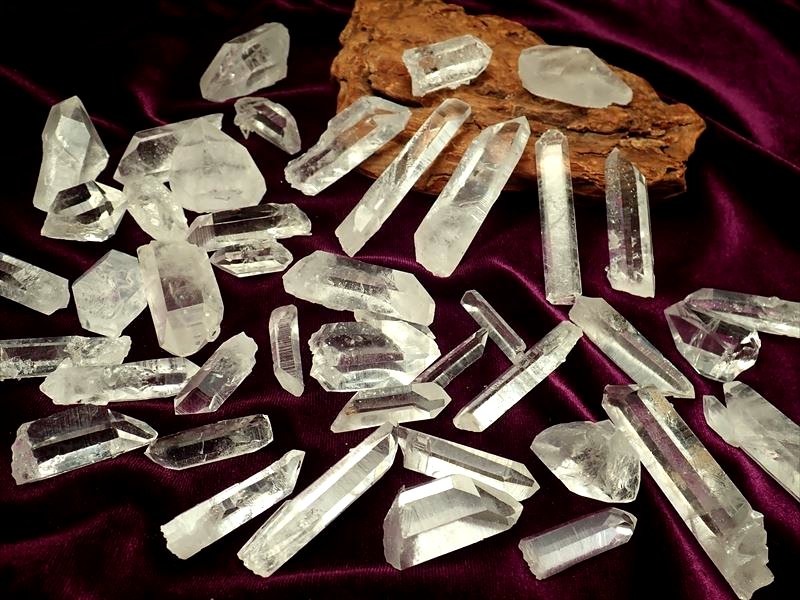 【高品質！】アーカンソー水晶 BIGポイント くっきり△ ◇上質透明・激安！◇アーカンソー州産水晶ポイント！◇1袋2480円