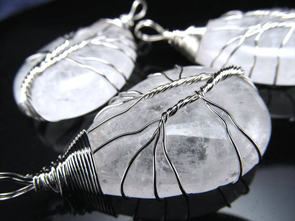 ワイヤーペンダントトップ