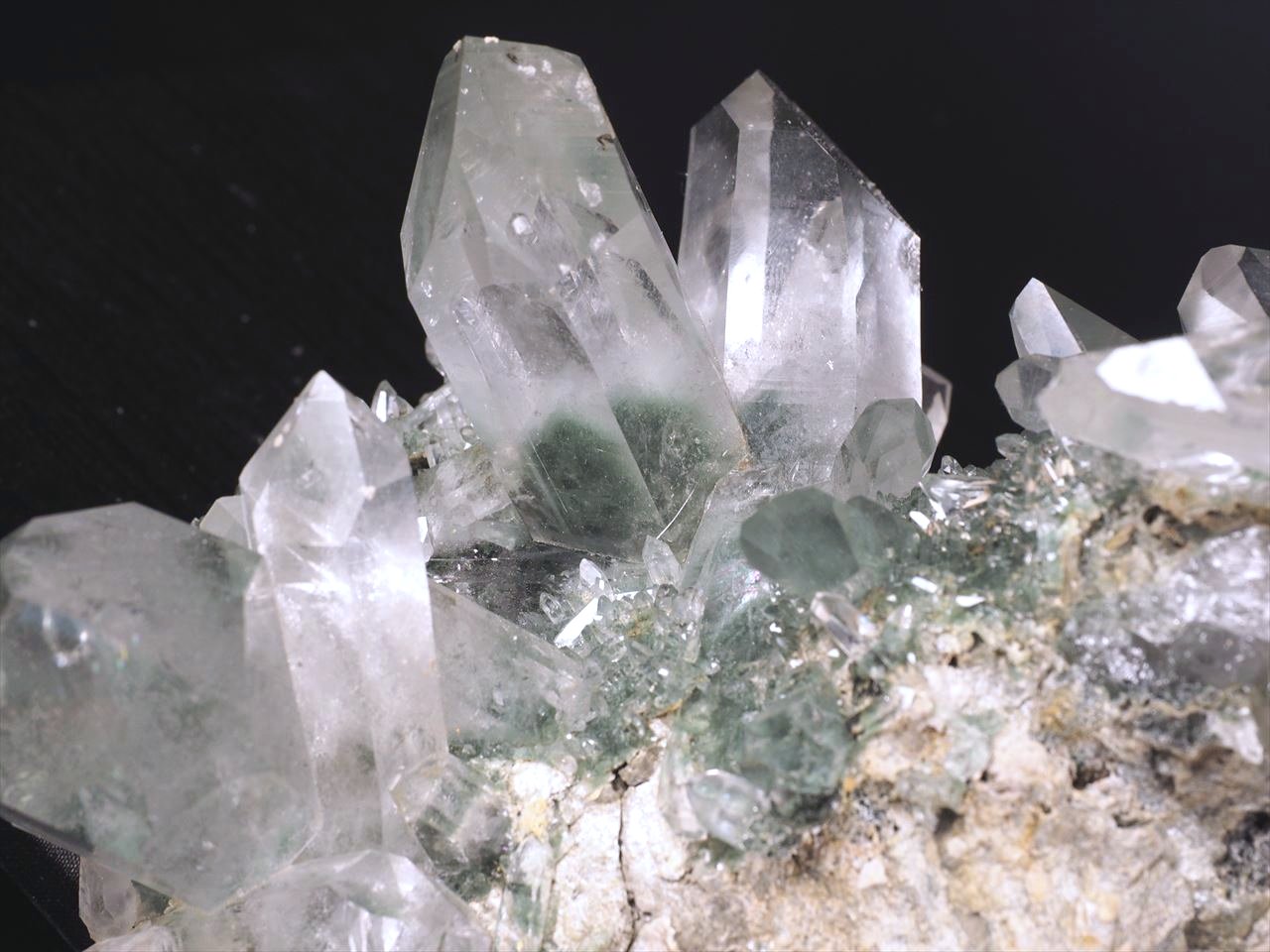 ❤️ レア　虹入り　 透明度抜群 極みの逸品 ヒマラヤ 水晶クラスター 原石 ❤️ レア 虹入り 極みの逸品 ヒマラヤ 原石 透明度抜群 水晶