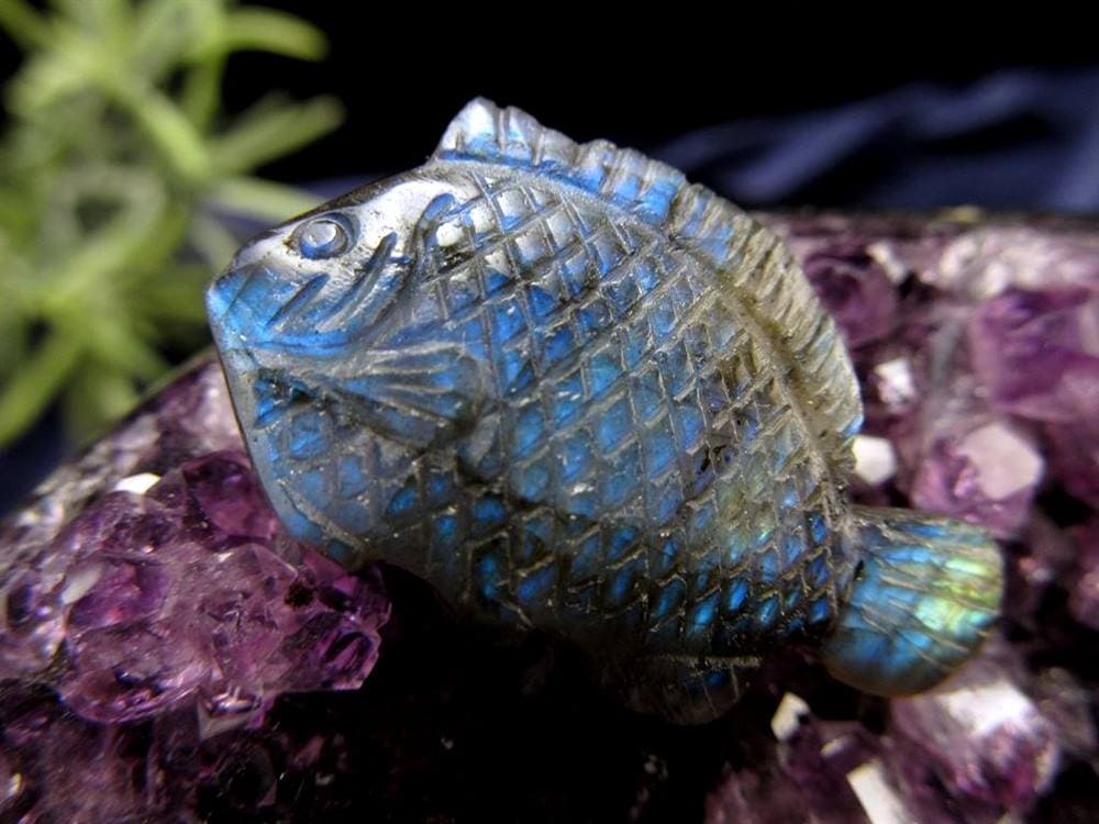 ディスカス 置物 ラブラドライト 熱帯魚の王様 彫刻