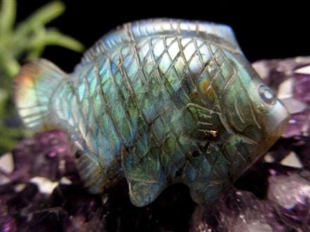 ディスカス 置物 ラブラドライト 熱帯魚の王様 彫刻