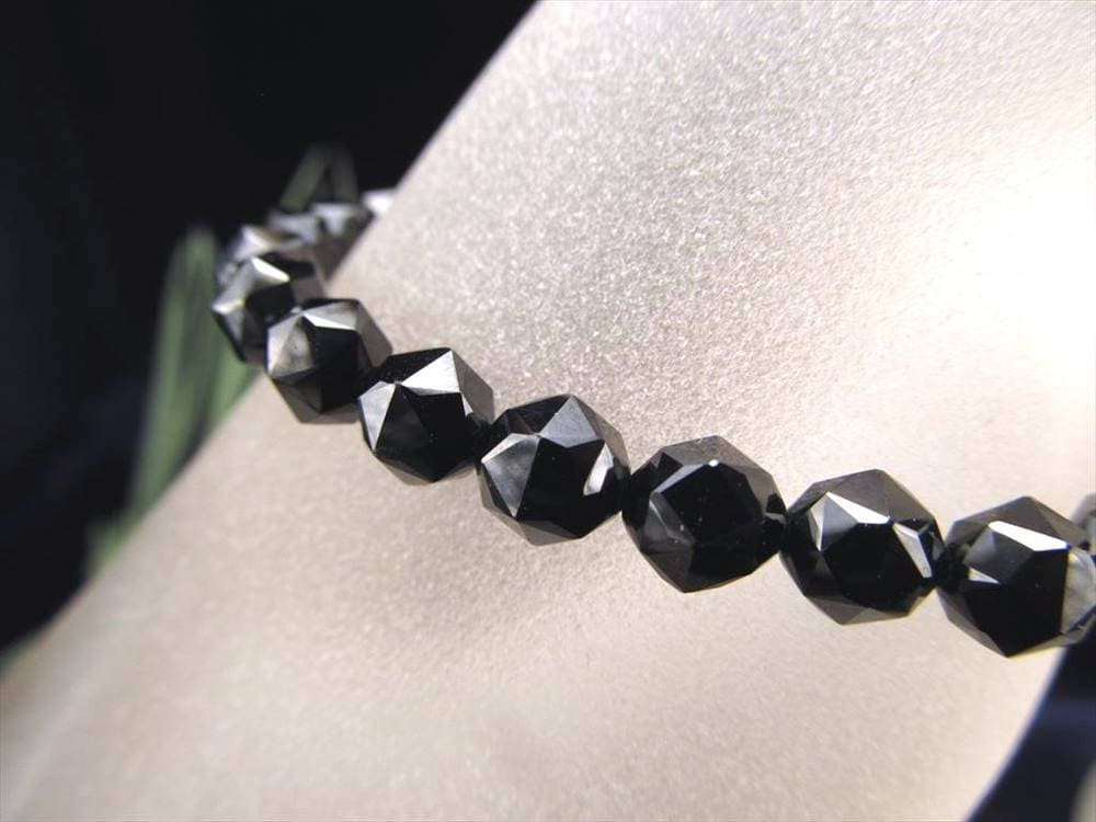 スピネル ブラックスピネル ブレスレット 尖晶石 8月の誕生石