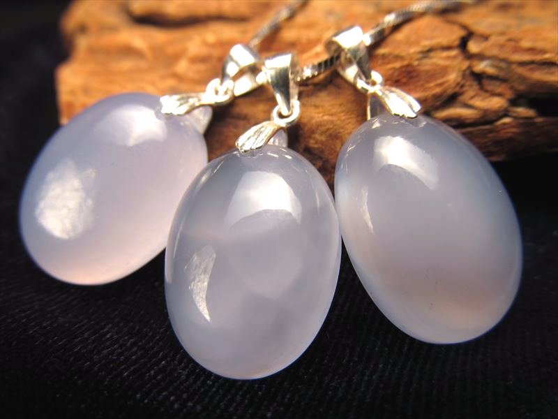 ブルーカルセドニー