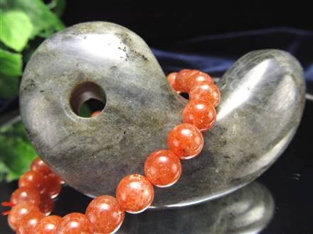 ラブラドライト 曹灰長石 勾玉 三種の神器