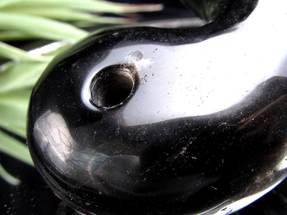 モリオン 黒水 勾玉 天然石 チベットモリオン