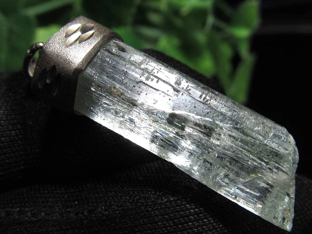 アクアマリン ペンダントトップ Silver925 結晶原石 3月の誕生石