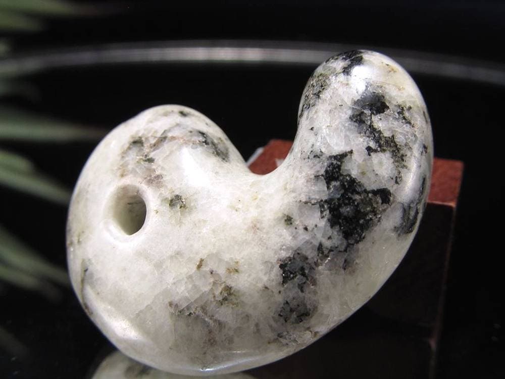 勾玉 日本の石 パワーストーン 天然石 国産