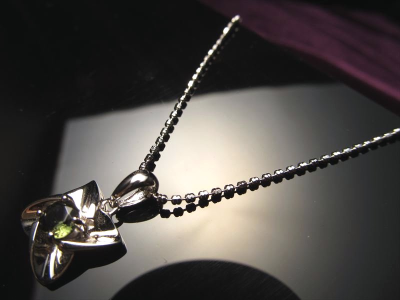 カットフットボールチェーン