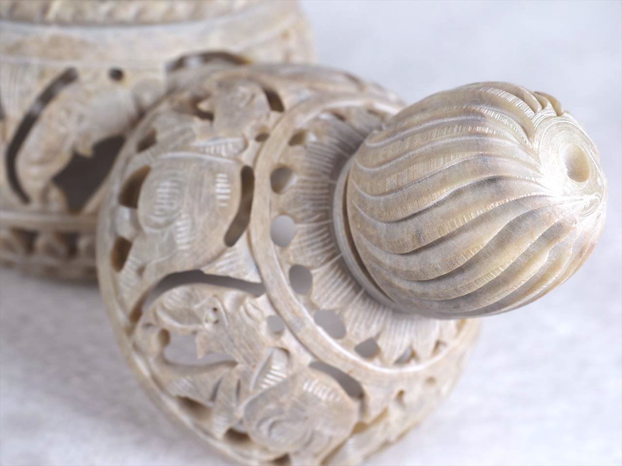 キャンドルホルダー