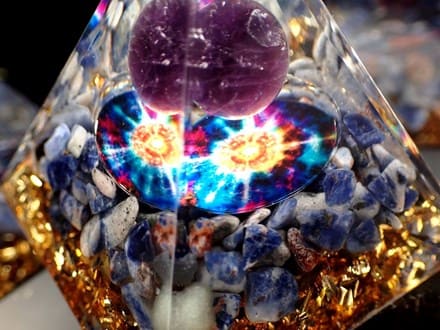 オルゴナイト ピラミッド アメジストスフィア