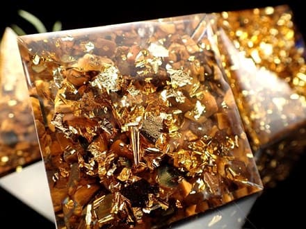 オルゴナイト ピラミッド タイガーアイ