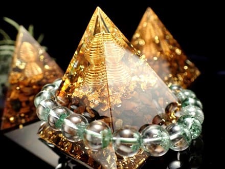 オルゴナイト ピラミッド タイガーアイ