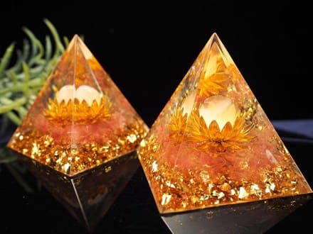 オルゴナイト ピラミッド 浄化