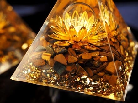 オルゴナイト ピラミッド 浄化