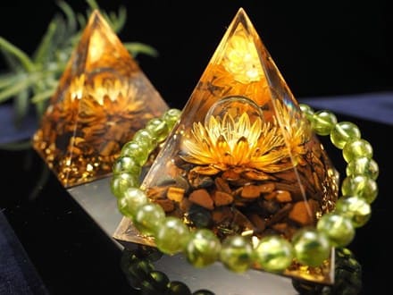 オルゴナイト ピラミッド 浄化