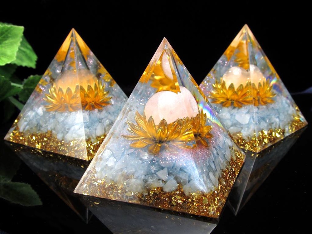 オルゴナイト ピラミッド 浄化