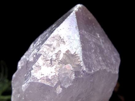 アメジスト 紫水晶 イリデッセンス 天然石 トライゴーニック