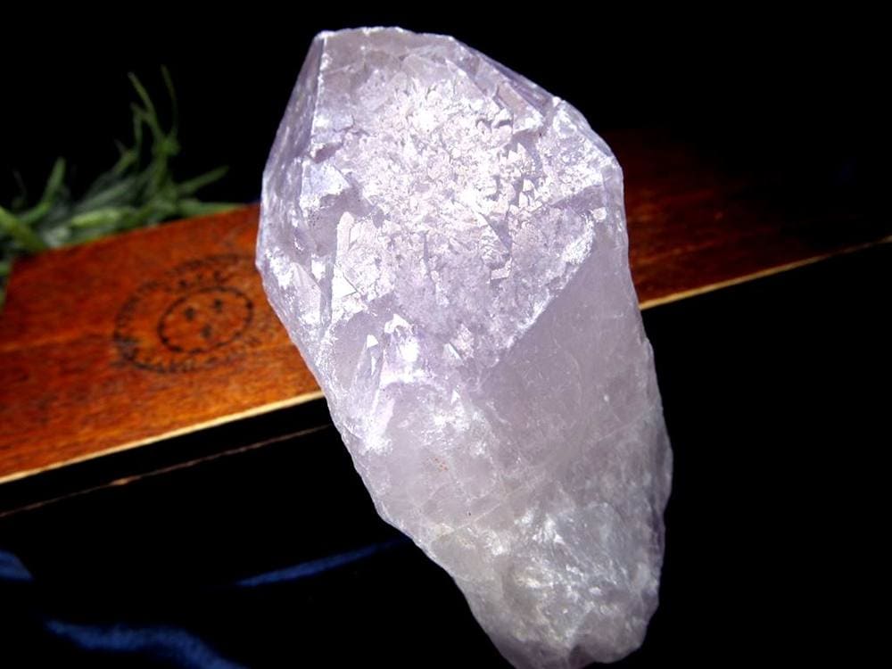 アメジスト 紫水晶 イリデッセンス 天然石 トライゴーニック