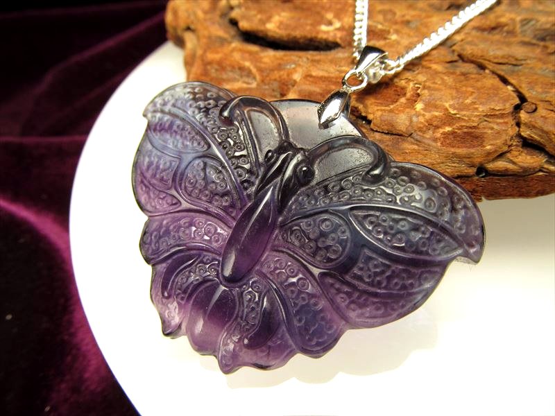 フローライトバタフライ✨蝶 シルバースタンド付き