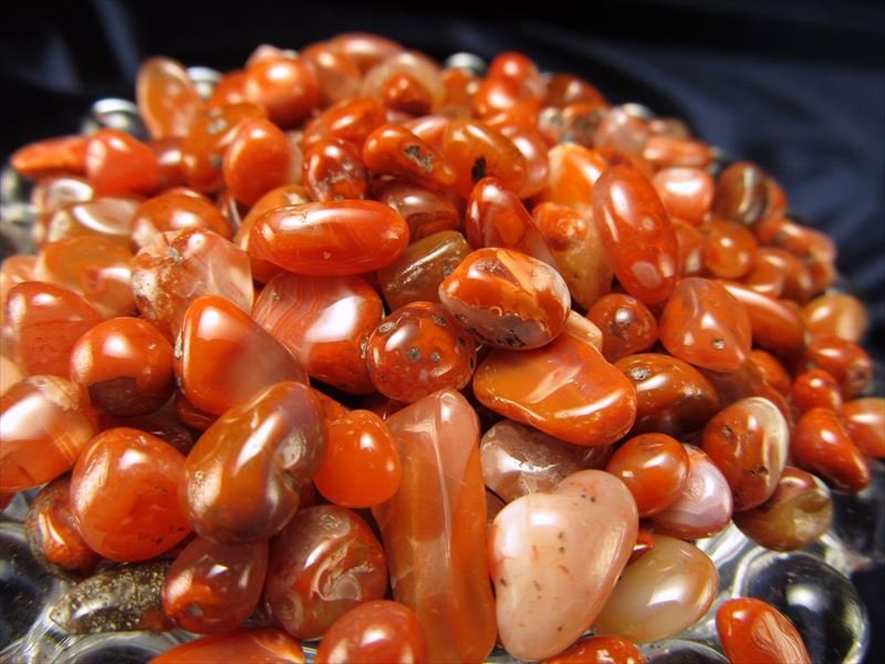 ◇濃厚レッド！◇つるんと角の取れたさざれ◇浄化用・インテリアに◇濃