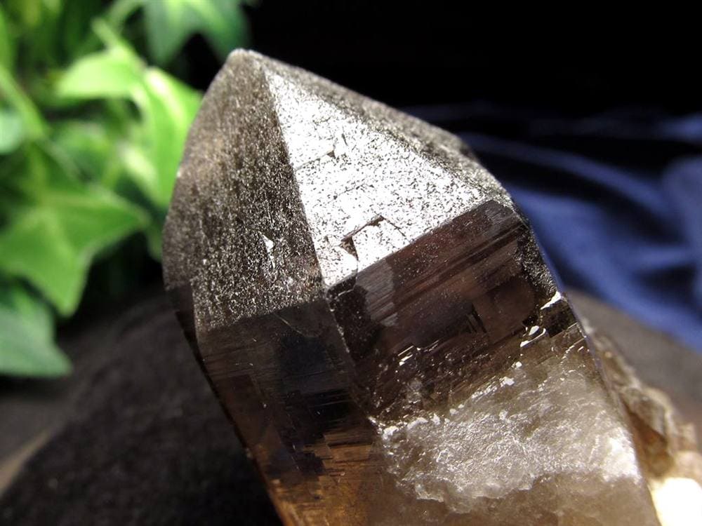 ヒマラヤ スモーキー クォーツ ガウリシャンカール 原石 ポイント