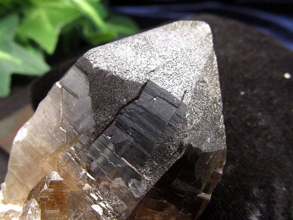 ヒマラヤ スモーキー クォーツ ガウリシャンカール 原石 ポイント