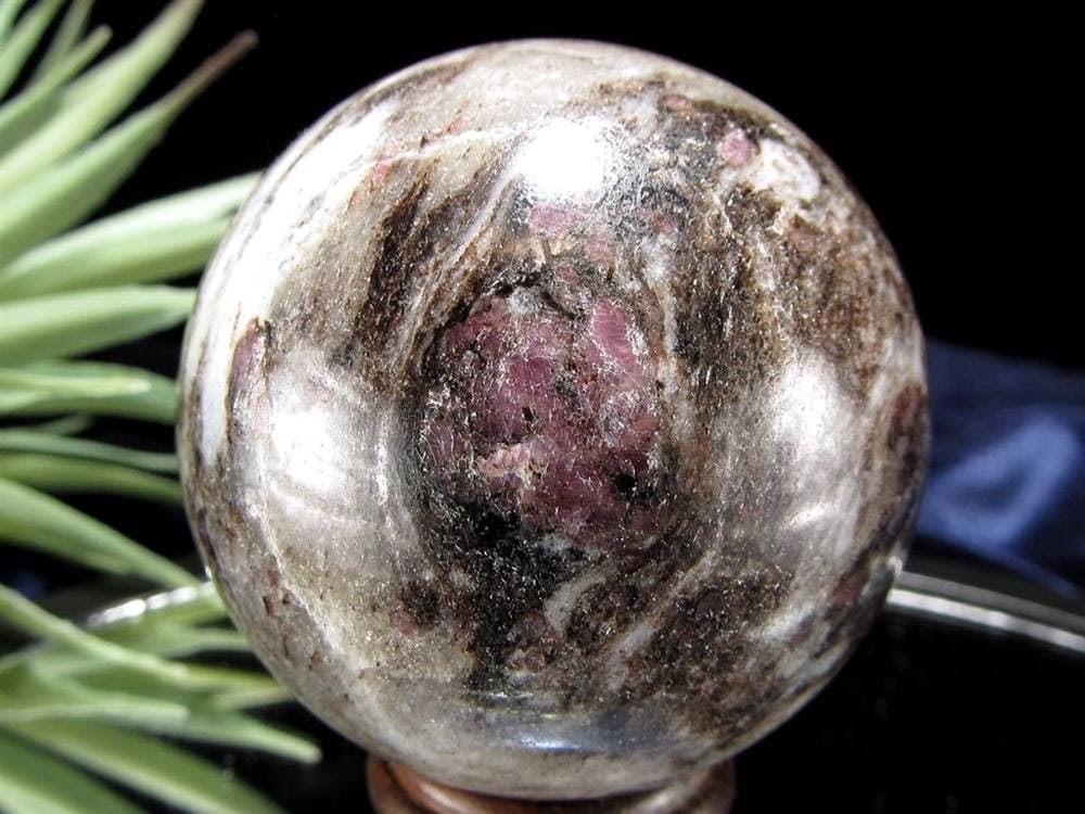 スピネルイングラナイト 尖晶石入り花崗岩 丸玉 置物 インド産