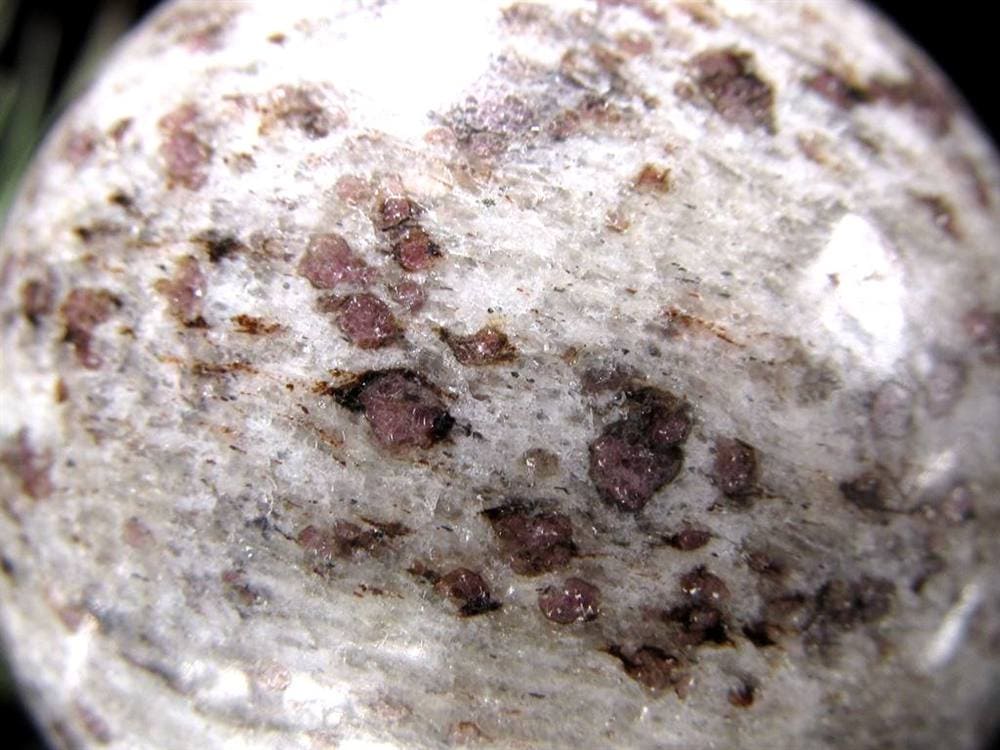 スピネルイングラナイト 尖晶石入り花崗岩 丸玉 置物 インド産