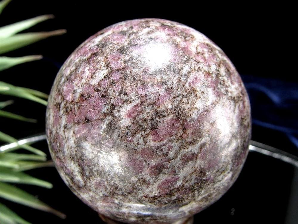 スピネルイングラナイト 尖晶石入り花崗岩 丸玉 置物 インド産