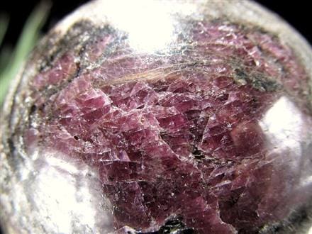 スピネルイングラナイト 尖晶石入り花崗岩 丸玉 置物 インド産