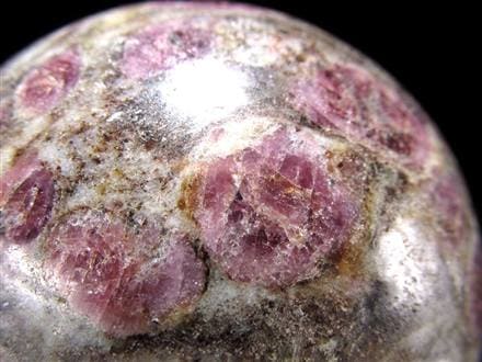 スピネルイングラナイト 尖晶石入り花崗岩 丸玉 置物 インド産