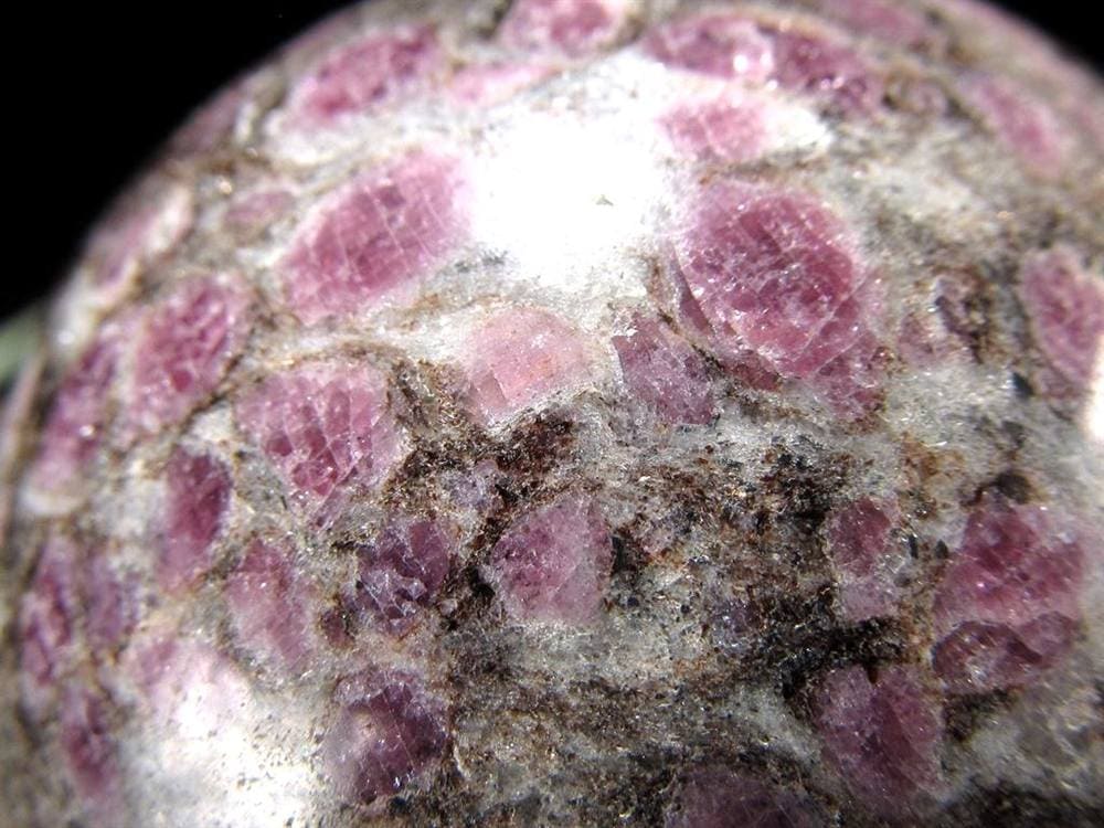 スピネルイングラナイト 尖晶石入り花崗岩 丸玉 置物 インド産