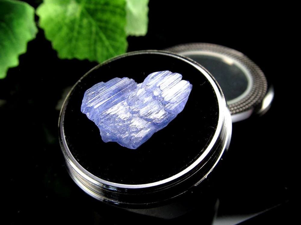 タンザナイト 結晶 原石 ゾイサイト 灰簾石
