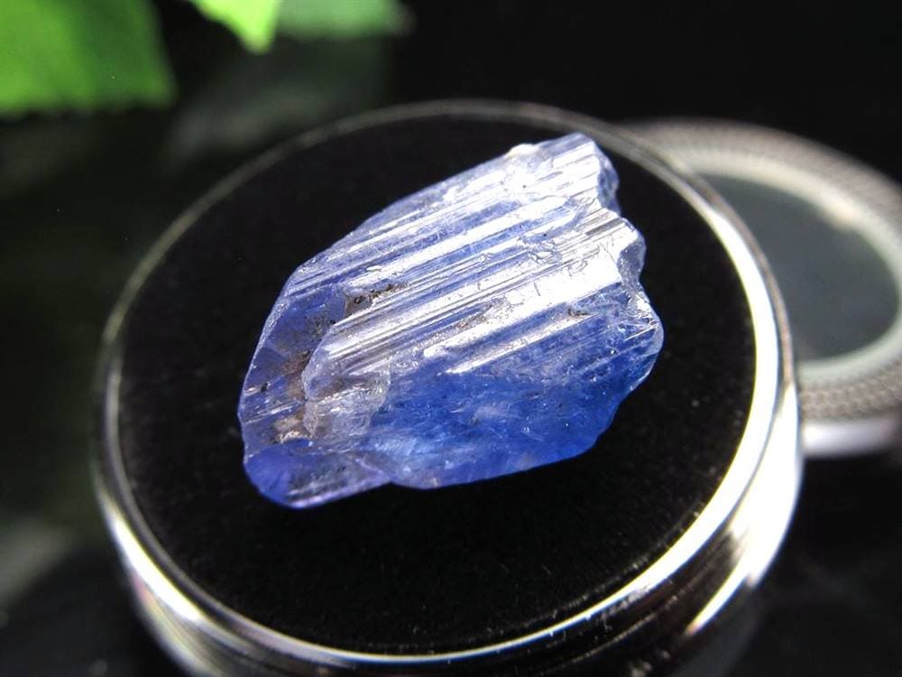 タンザナイト 結晶 原石 ゾイサイト 灰簾石