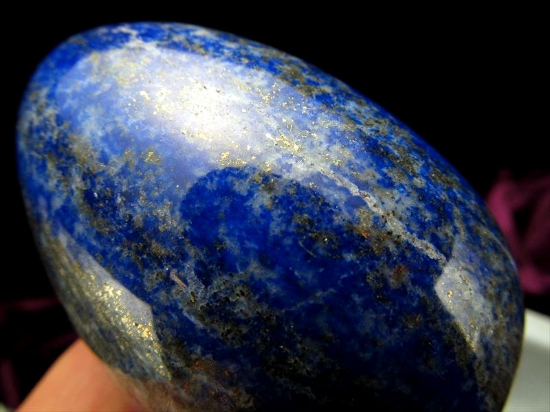✳希少お宝勾玉‼️ ラピスラズリ　黄鉄鉱ピカピカ　色彩良好　本物ソーティング付‼️ ✳希少お宝勾玉‼️ ラピスラズリ 黄鉄鉱ピカピカ 色彩良好 本物