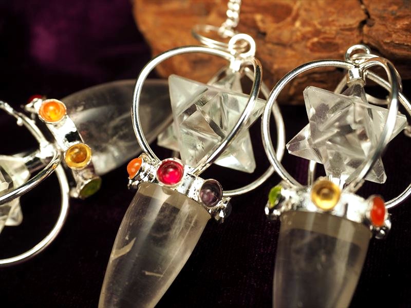 ★特選NEW★マカバスター付き☆【7種チャクラ対応ヒマラヤ水晶ペンデュラム】❤️ ☆特選NEW☆マカバスター付き☆【7種チャクラ対応ヒマラヤ水晶