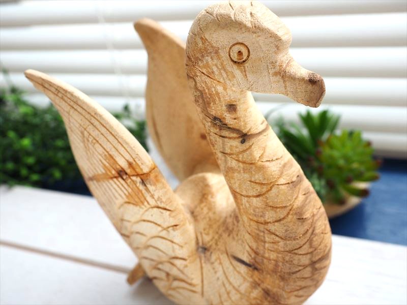 パロサント置物