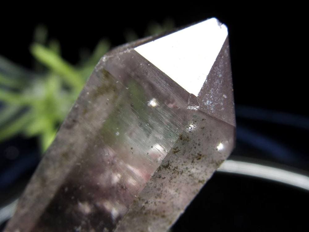 ヘマタイトオンクォーツ 赤鉄鉱共生水晶 ヘマタイト 原石 ポイント