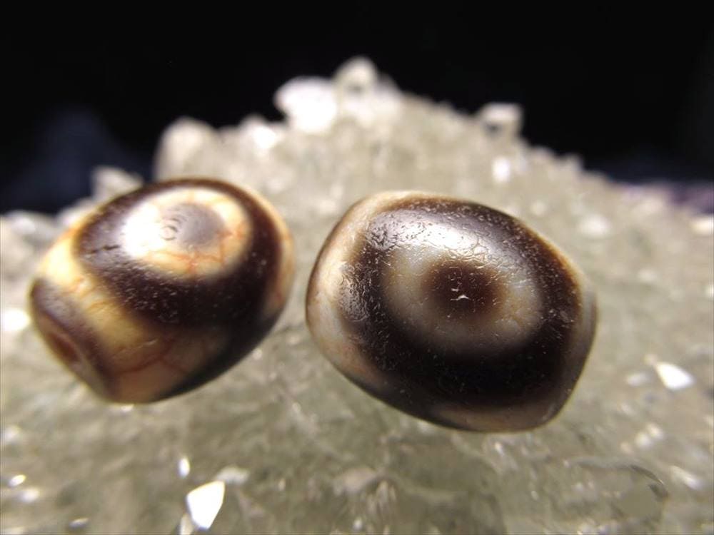 至純 朱砂 馬蹄痕 小天珠 虎牙三眼天珠