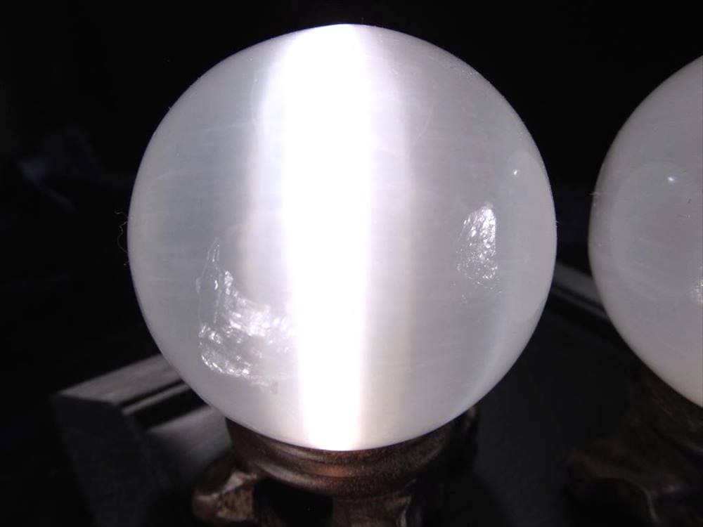 セレナイト 丸玉 置物 スフィア キャッツアイ効果