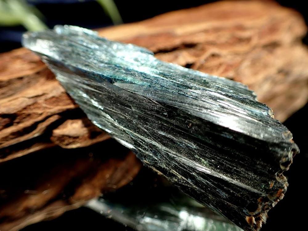 ヴィヴィアナイト ビビアナイト 藍鉄鉱 Vivianite 原石