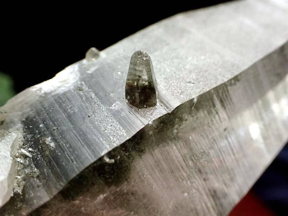 ガネーシュヒマール水晶 ヒマラヤ山脈 水晶クラスター クローライト水晶 ガネーシュヒマール産クラスター