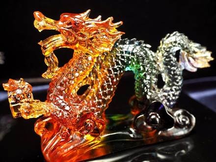 ドラゴン 龍 置物 クリスタルガラス 五本爪 玉璽