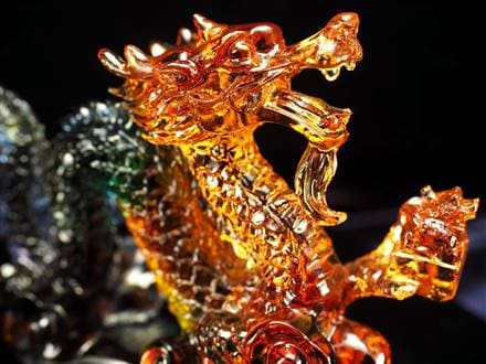ドラゴン 龍 置物 クリスタルガラス 五本爪 玉璽