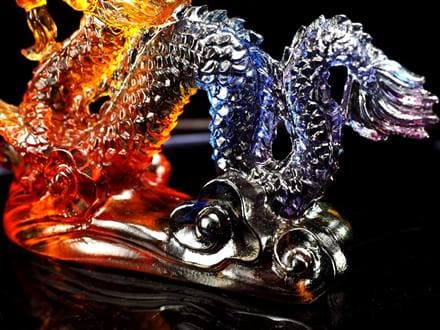 ドラゴン 龍 置物 クリスタルガラス 五本爪 玉璽