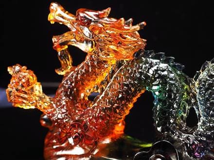 ドラゴン 龍 置物 クリスタルガラス 五本爪 玉璽