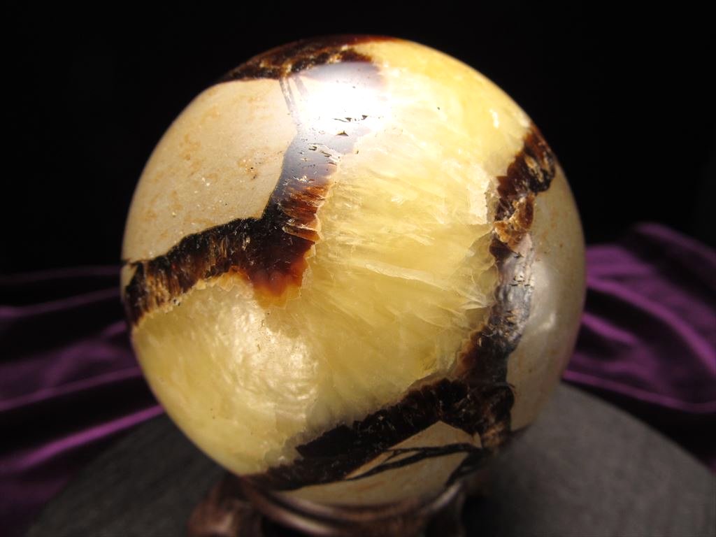 ☆激レア！マダガスカル産☆別名【ドラゴンストーン】☆1点物☆新しい