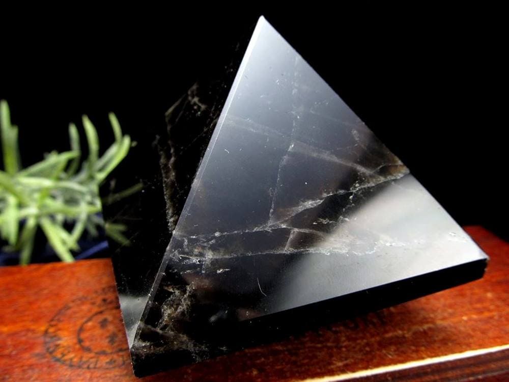 モリオン 黒水晶 黒水晶ピラミッド 置物 魔除け